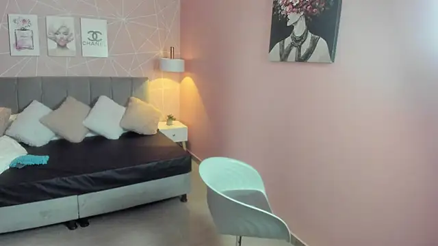 Snapshot of zara__sweet chatting on 03-19-26, 01:26 zara sweet online show from 03-19-26, 01:26