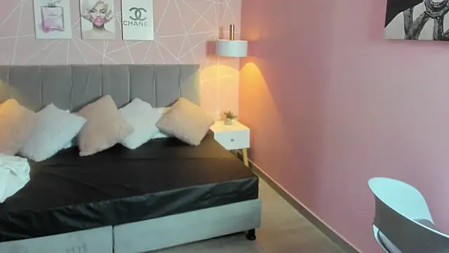 Snapshot of zara__sweet chatting on 04-14-26, 03:07 zara sweet online show from 04-14-26, 03:07