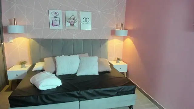 Snapshot of zara__sweet chatting on 04-23-26, 02:19 zara sweet online show from 04-23-26, 02:19