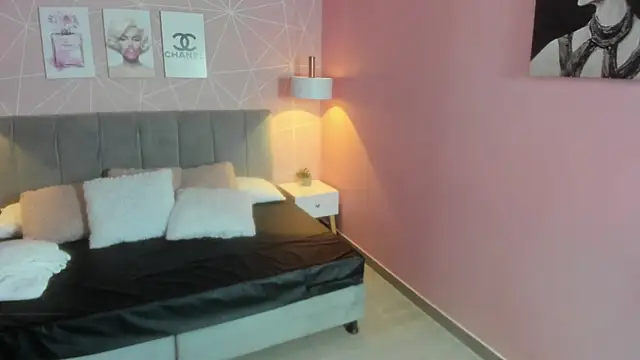 Snapshot of zara__sweet chatting on 05-08-26, 02:00 zara sweet online show from 05-08-26, 02:00