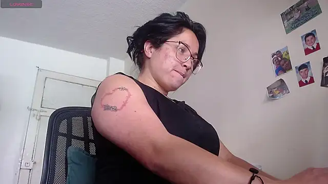 lilith campb online show from 12-10-24, 07:43