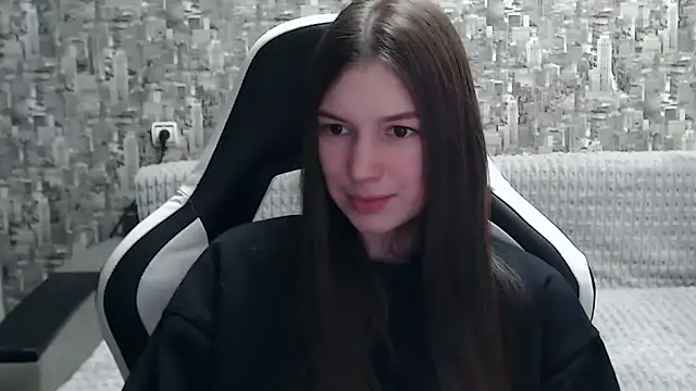 MissMiaCutie online show from 02-10-25, 11:36