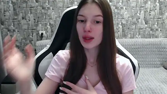 MissMiaCutie online show from 02-11-25, 11:43