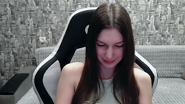 MissMiaCutie online show from 03-06-25, 04:38