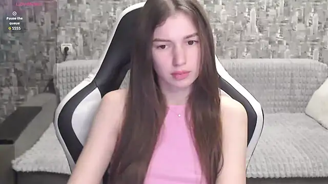 MissMiaCutie online show from 09-19-25, 09:11