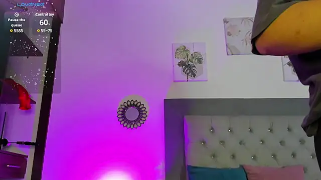 Kylie2211 online show from 02-14-25, 02:07