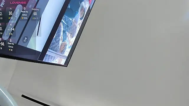 Kylie2211 online show from 02-10-26, 04:55