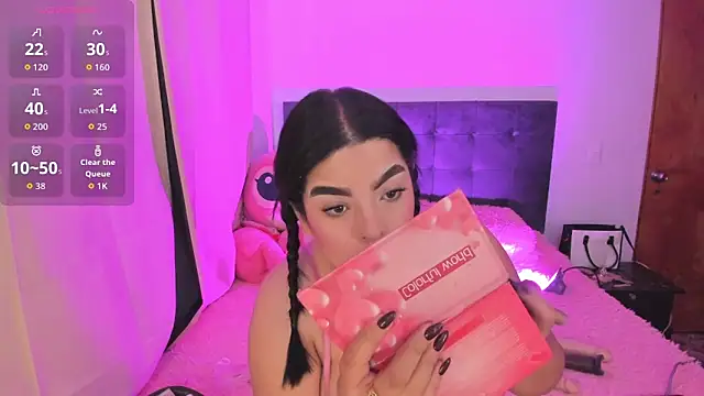 Kylie2211 online show from 05-09-26, 01:22