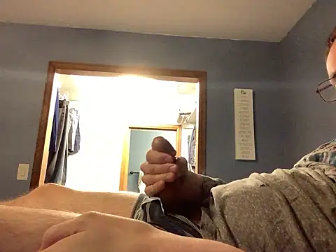 Snapshot of Hebrewhammers42 chatting on 01-25-25, 06:12 Hebrewhammers42 online show from 01-25-25, 06:12