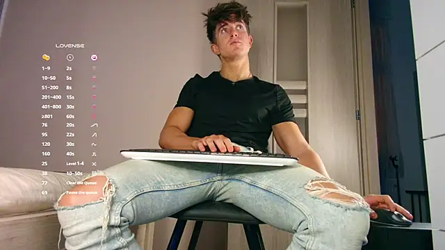 ChristianLevine  online show from 12-04-25, 07:33