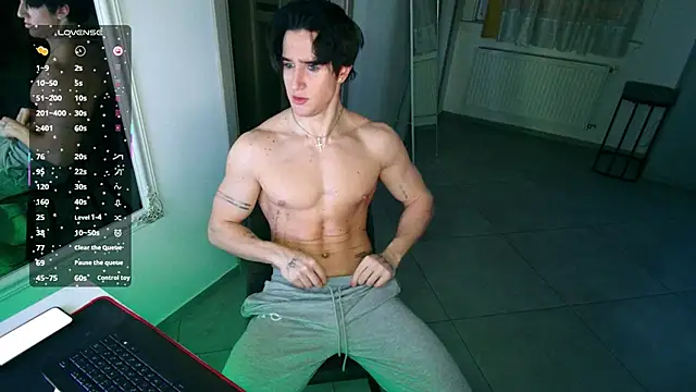 ChristianLevine  online show from 02-12-26, 06:14