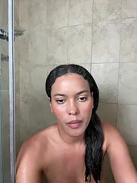 Snapshot of LiaObrien chatting on 03-15-25, 11:50 LiaObrien online show from 03-15-25, 11:50