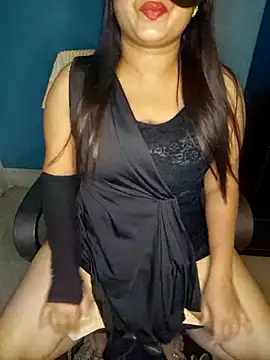 Snapshot of Horny_cougar chatting on 02-28-25, 04:42 Horny cougar online show from 02-28-25, 04:42