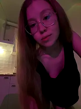 Snapshot of Eva_Weyne chatting on 12-07-24, 07:10 Eva Weyne online show from 12-07-24, 07:10