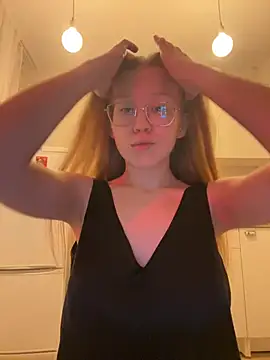 Snapshot of Eva_Weyne chatting on 01-02-25, 03:40 Eva Weyne online show from 01-02-25, 03:40