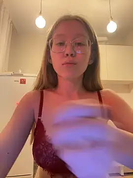 Snapshot of Eva_Weyne chatting on 01-03-25, 05:10 Eva Weyne online show from 01-03-25, 05:10