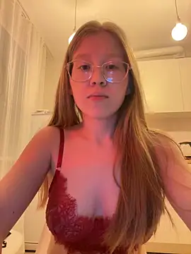 Snapshot of Eva_Weyne chatting on 01-19-25, 11:10 Eva Weyne online show from 01-19-25, 11:10