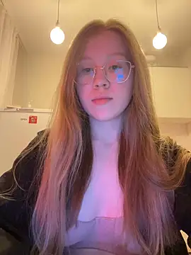 Snapshot of Eva_Weyne chatting on 01-25-25, 04:24 Eva Weyne online show from 01-25-25, 04:24