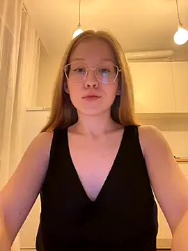 Snapshot of Eva_Weyne chatting on 09-25-25, 06:55 Eva Weyne online show from 09-25-25, 06:55