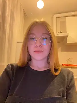 Snapshot of Eva_Weyne chatting on 11-04-25, 07:57 Eva Weyne online show from 11-04-25, 07:57