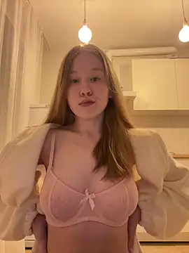 Eva Weyne online show from 03-04-26, 08:04