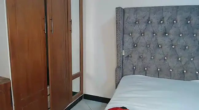 Snapshot of chococreamie chatting on 01-21-25, 10:52 chococreamie online show from 01-21-25, 10:52