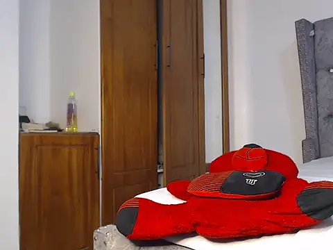 Snapshot of chococreamie chatting on 03-03-25, 09:15 chococreamie online show from 03-03-25, 09:15