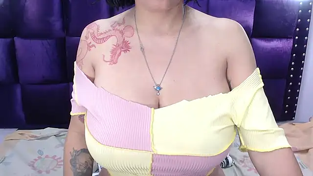 LindaKardi online show from 10-14-25, 04:52