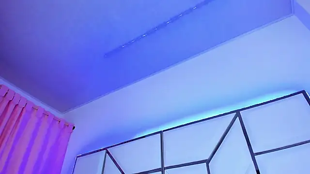 SarayRoyse online show from 02-03-25, 07:10