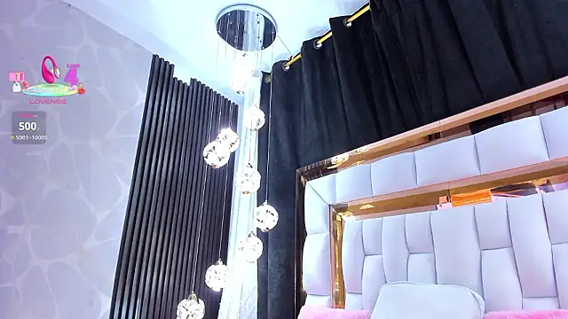 SarayRoyse online show from 03-12-26, 07:42