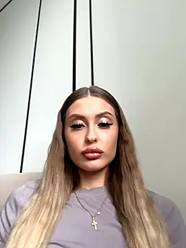 Snapshot of Sweet__Milly chatting on 09-14-25, 12:15 Sweet Milly online show from 09-14-25, 12:15