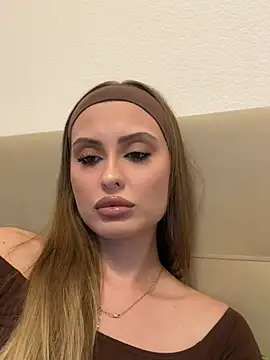 Sweet  Milly online show from 03-18-26, 04:43