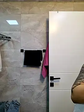 Esmertarcinim online show from 01-08-25, 03:39