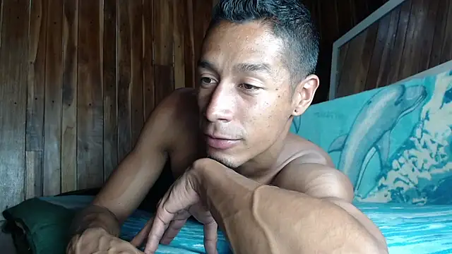 Snapshot of DEMARCOUS_NM chatting on 11-25-25, 09:04 DEMARCOUS NM online show from 11-25-25, 09:04