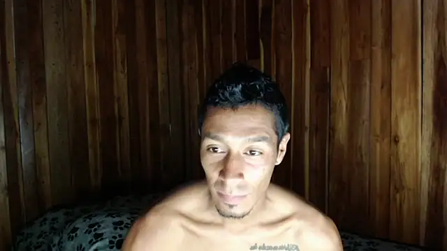 Snapshot of DEMARCOUS_NM chatting on 04-22-26, 11:28 DEMARCOUS NM online show from 04-22-26, 11:28
