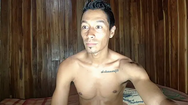 Snapshot of DEMARCOUS_NM chatting on 06-12-26, 11:14 DEMARCOUS NM online show from 06-12-26, 11:14