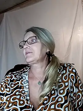 irinamaux online show from 01-11-25, 01:22