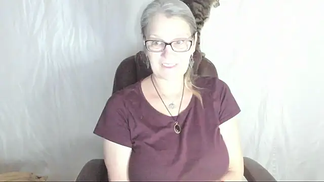 irinamaux online show from 03-02-25, 03:27