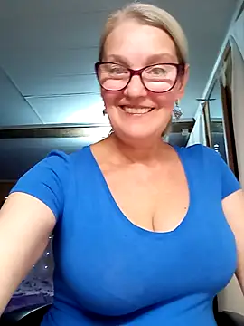 irinamaux online show from 10-09-25, 04:16