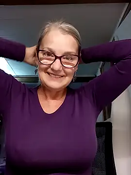 irinamaux online show from 10-13-25, 05:18