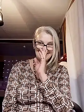 irinamaux online show from 11-08-25, 07:08