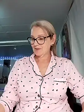 irinamaux online show from 11-21-25, 07:01