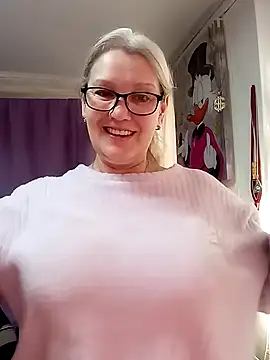 irinamaux online show from 02-01-26, 10:47