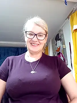 irinamaux online show from 05-04-26, 01:12