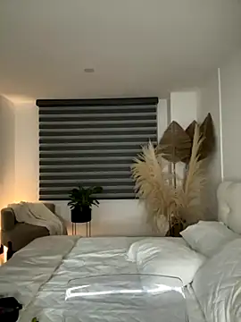 Brunettexio online show from 09-25-25, 11:41