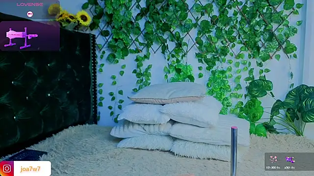 Snapshot of Levii_Ackermann chatting on 09-24-25, 01:58 Levii Ackermann online show from 09-24-25, 01:58