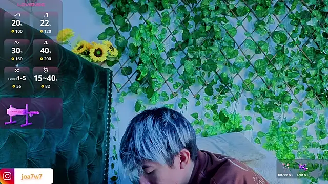 Snapshot of Levii_Ackermann chatting on 10-09-25, 02:04 Levii Ackermann online show from 10-09-25, 02:04