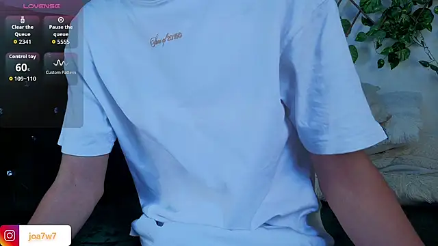 Snapshot of Levii_Ackermann chatting on 11-05-25, 02:50 Levii Ackermann online show from 11-05-25, 02:50