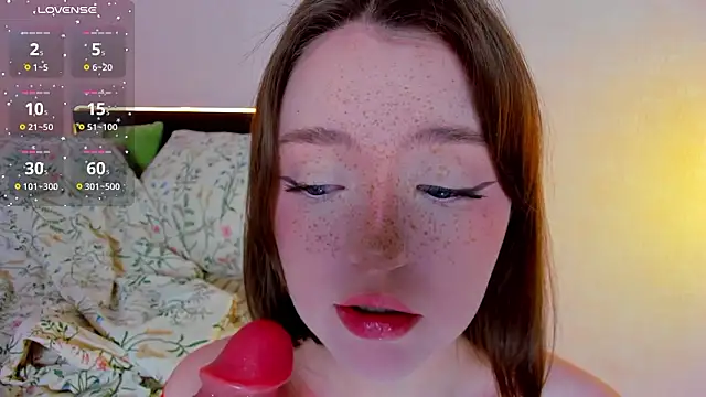 Snapshot of lexxxxxxi chatting on 03-04-26, 06:14 lexxxxxxi online show from 03-04-26, 06:14