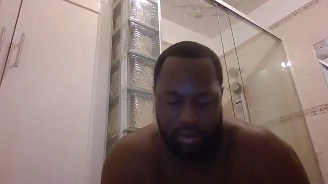 Snapshot of Bighood_T chatting on 03-29-26, 02:55 Bighood T online show from 03-29-26, 02:55